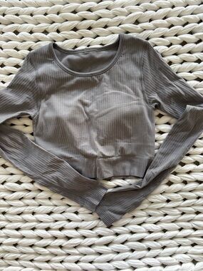 lululemon athletica Ribbed Long-Sleeve Crop Top - Taupe Gray
